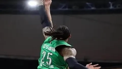 英超积分榜：利物浦独占鳌头领先15分，切尔西攀升至第四，五一节竞争格局波澜起伏